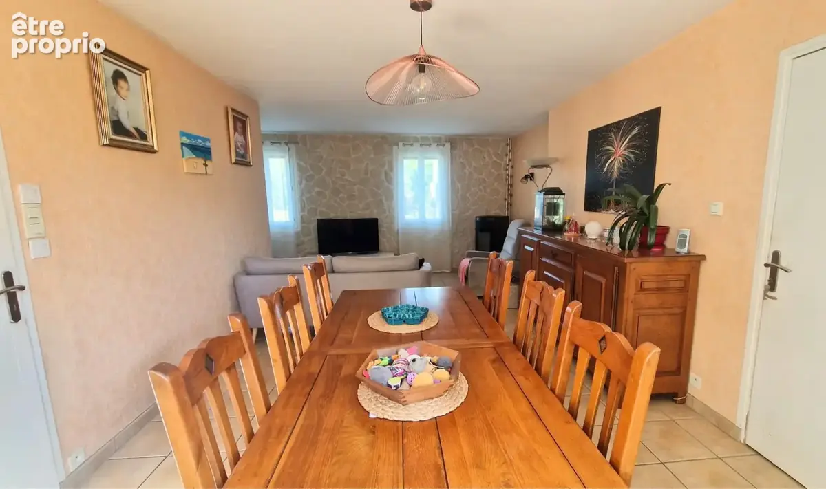 Maison familiale avec étang sur plus de 7 000 m2 de terrain - photo 3