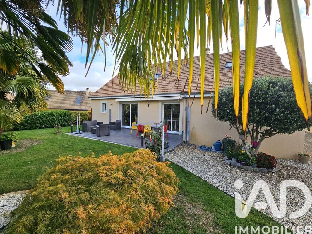 Photo 1 - Maison à TUFFE