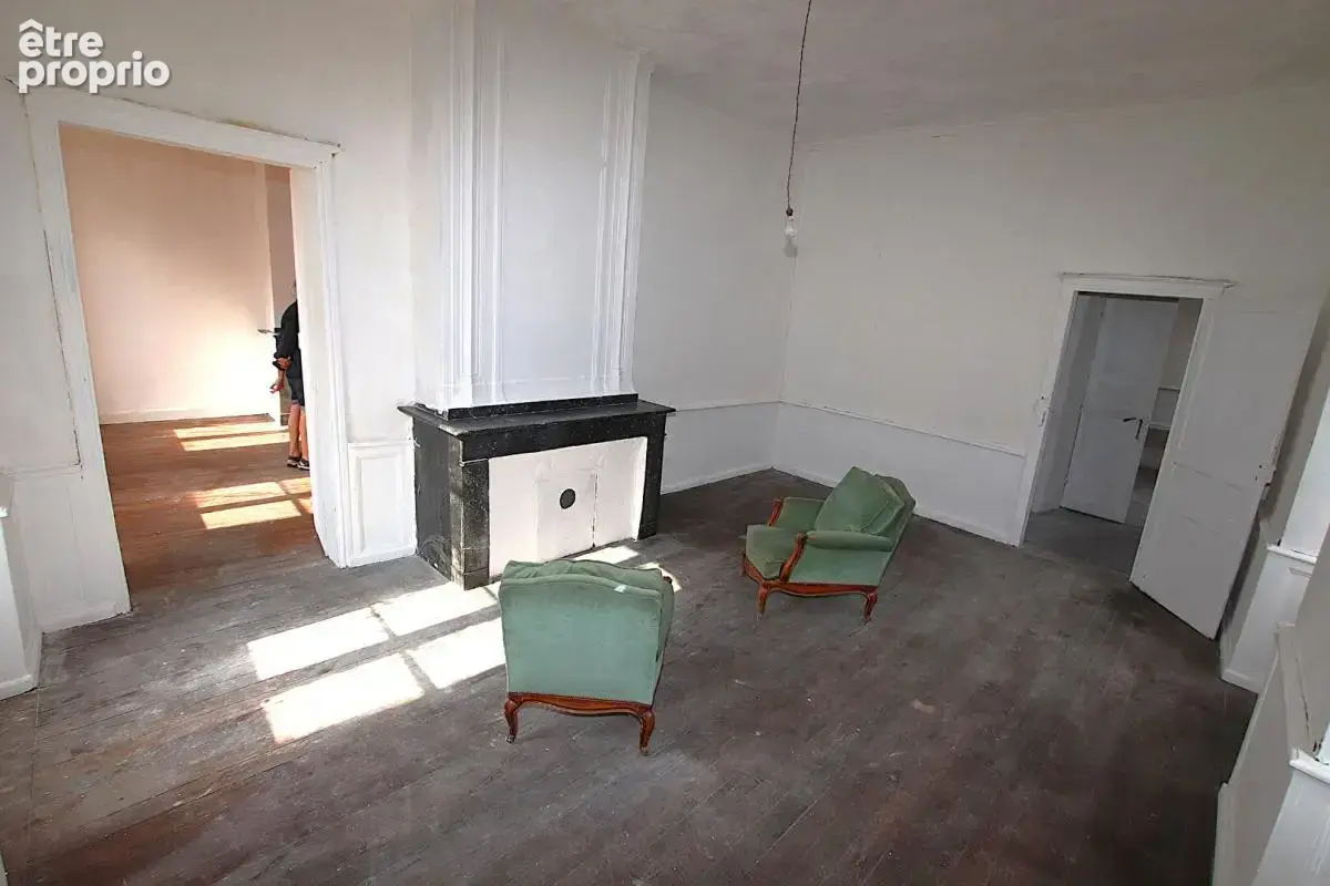 Immeuble de caractère du XVIII  très lumineux avec commerce à l'angle de deux rues - photo 10