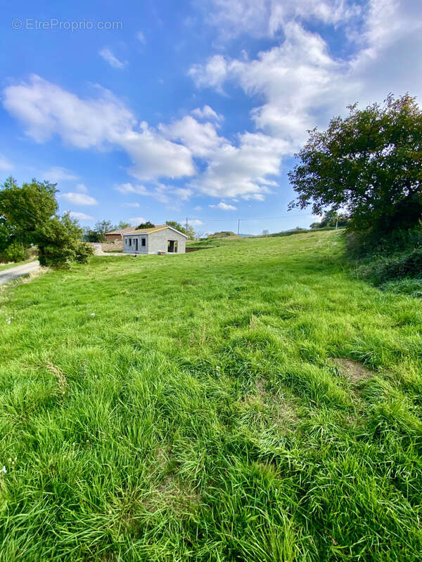 Terrain à PREAUX