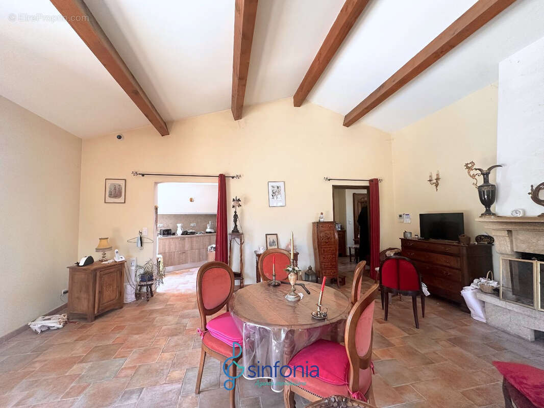 Maison à SERVIERS-ET-LABAUME