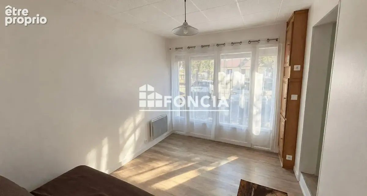 Maison à proximité des commerces - photo 5
