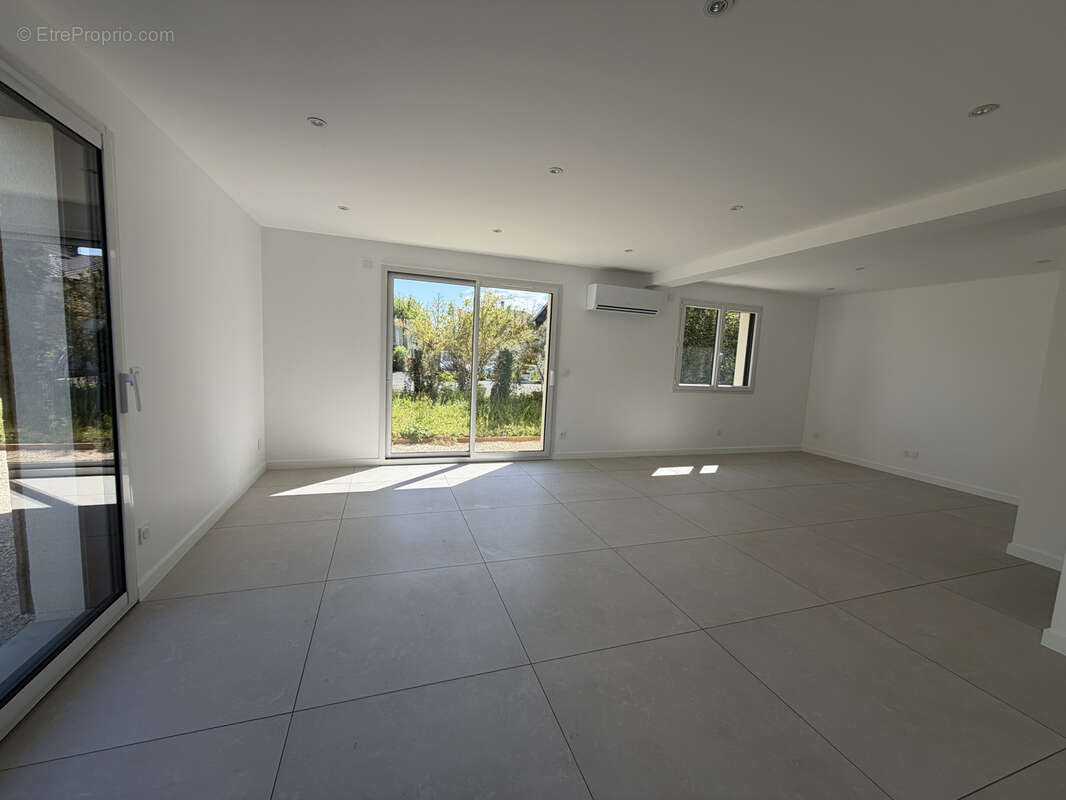 À vendre   Maison neuve   Chambéry (limite Sonnaz) - photo 2