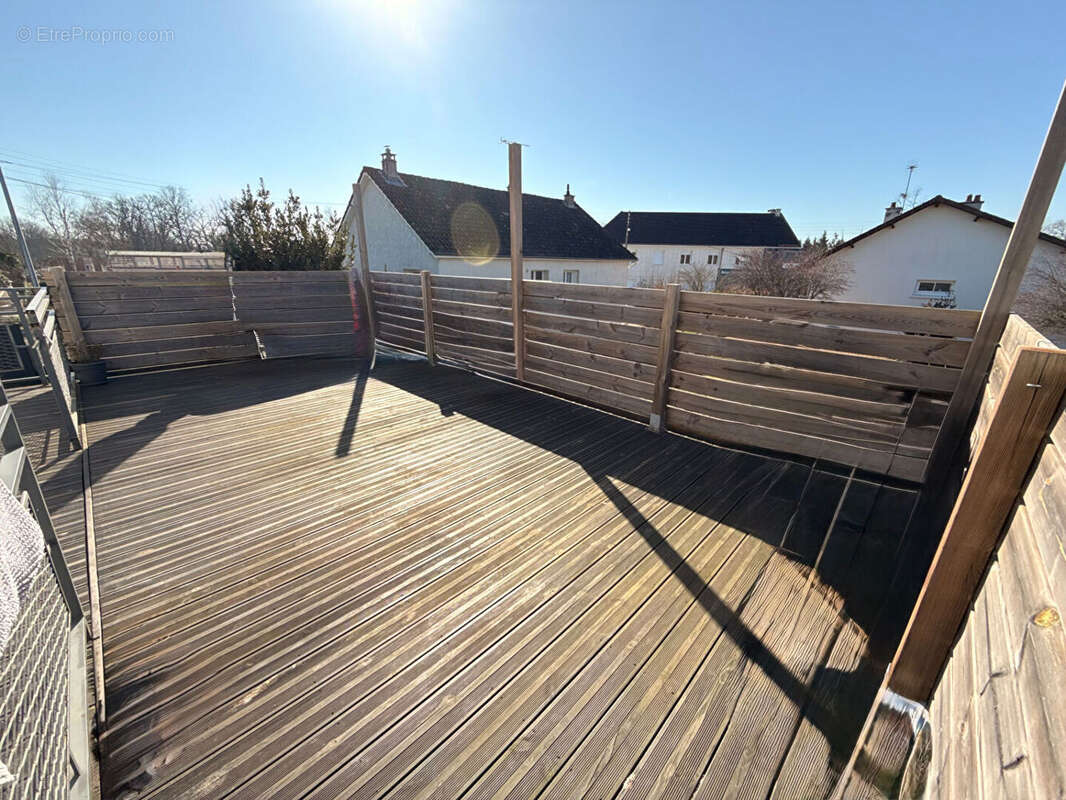 Maison à DOMPIERRE-SUR-BESBRE