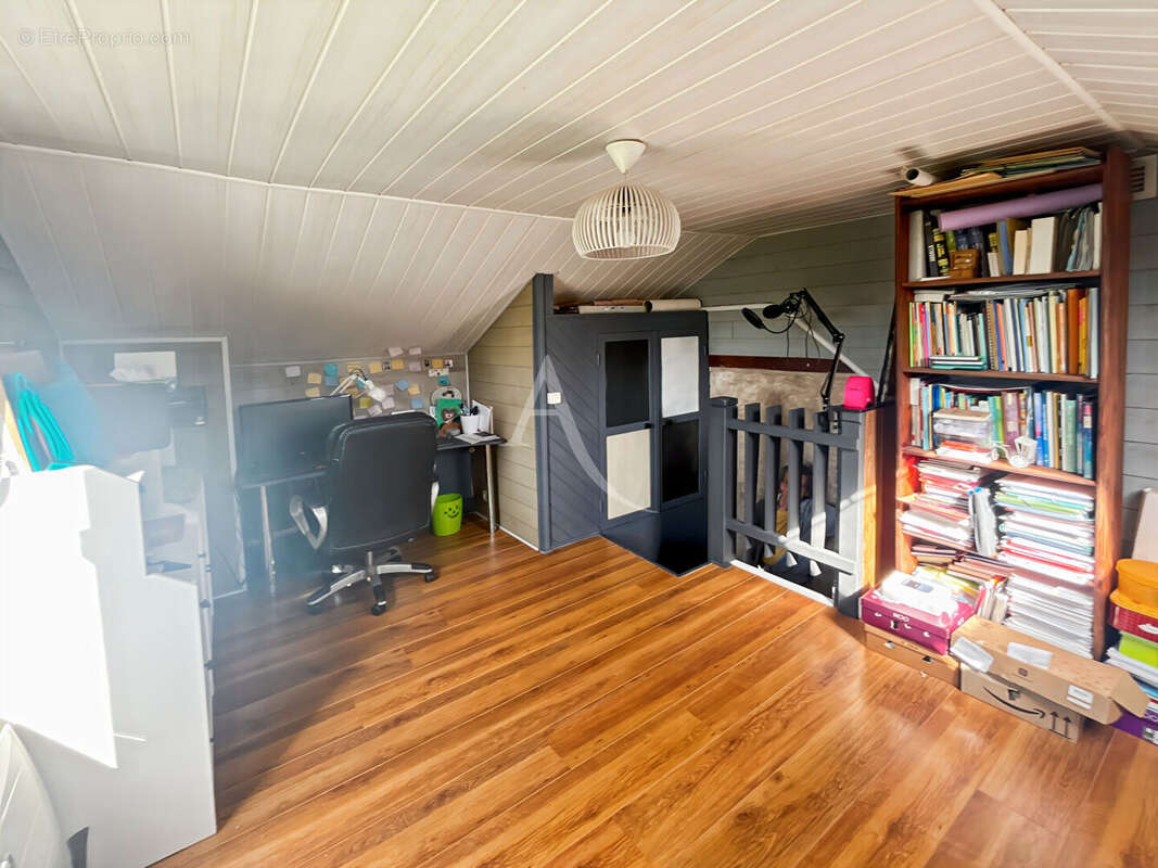 Maison à LES MUREAUX