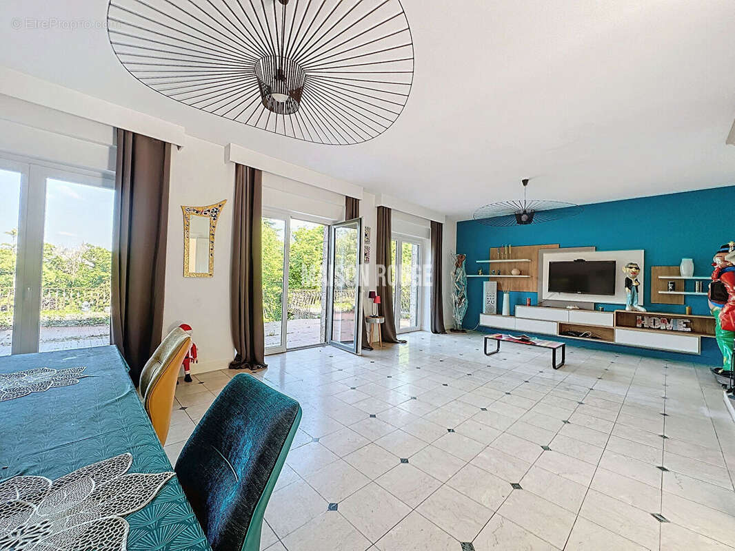 Maison à LANVALLAY