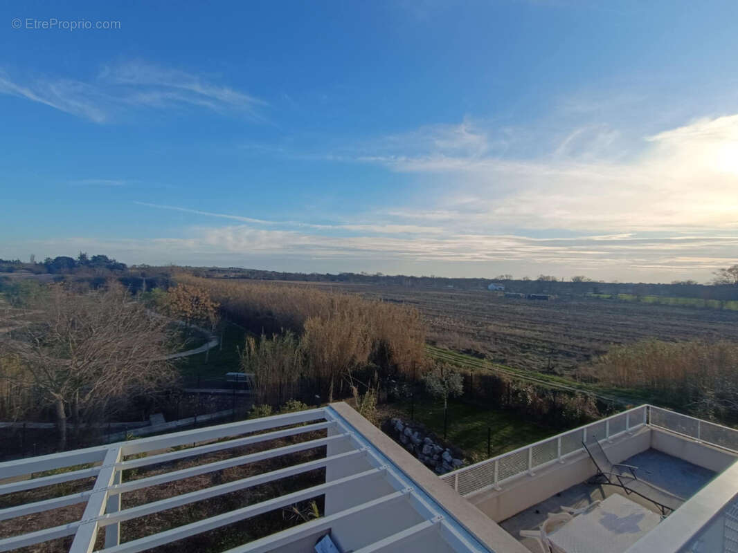 Appartement à LATTES