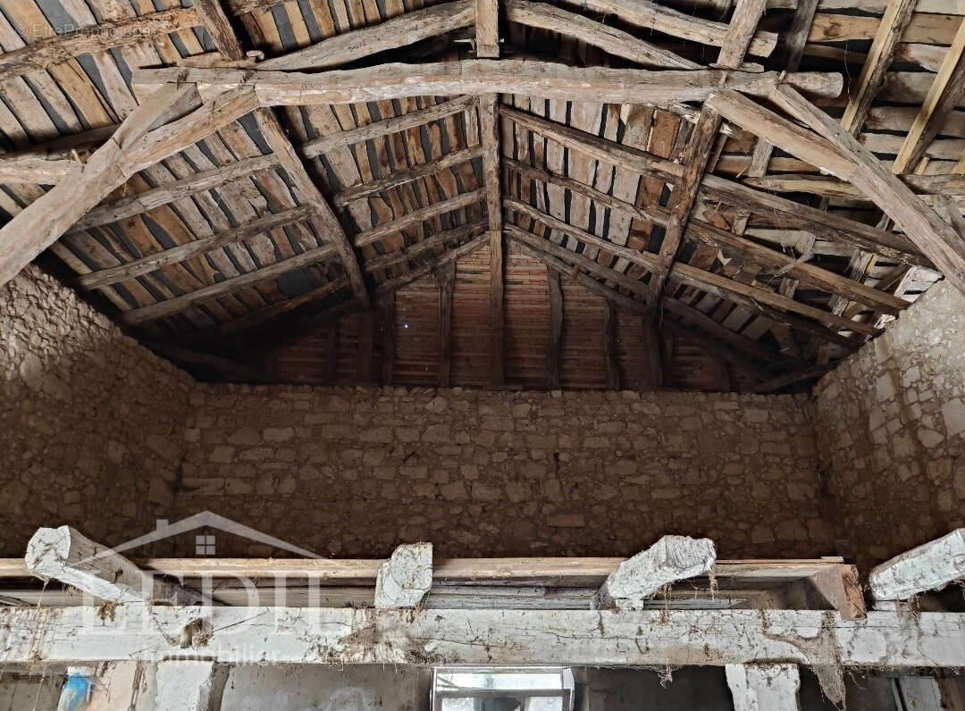 Maison à CREYSSAC