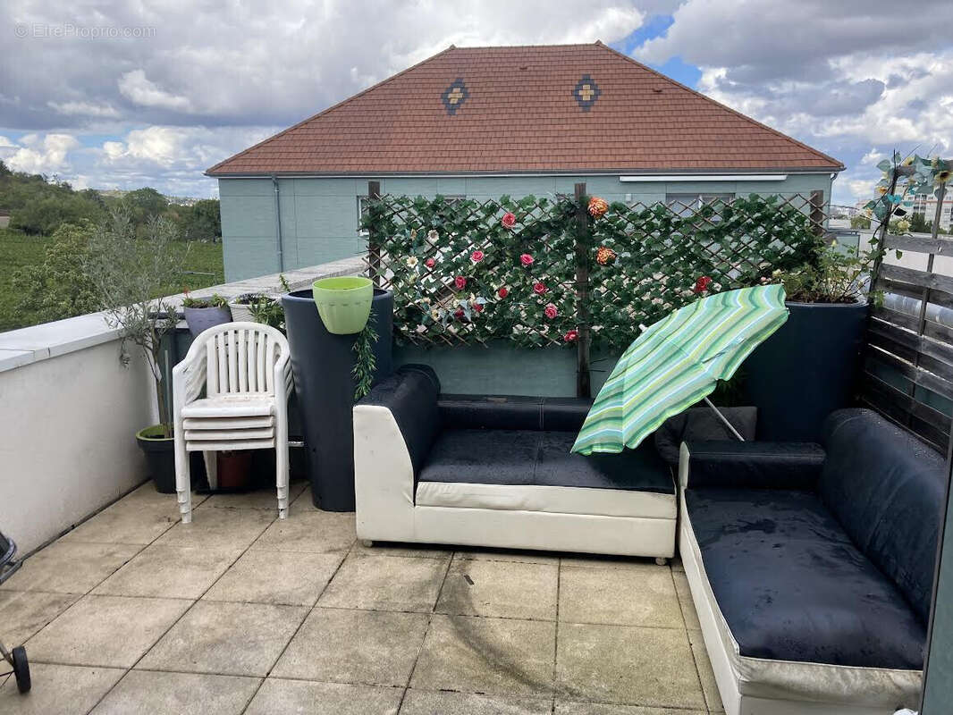 Appartement à CHENOVE