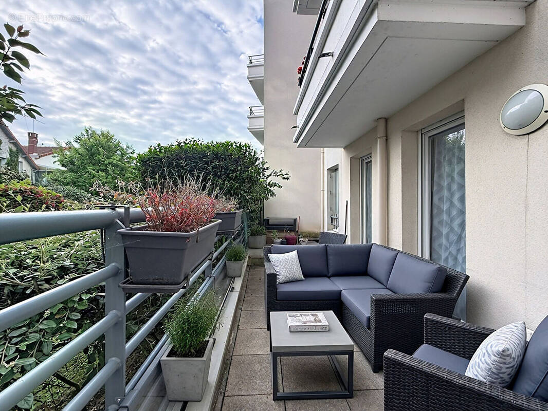 Appartement à SURESNES