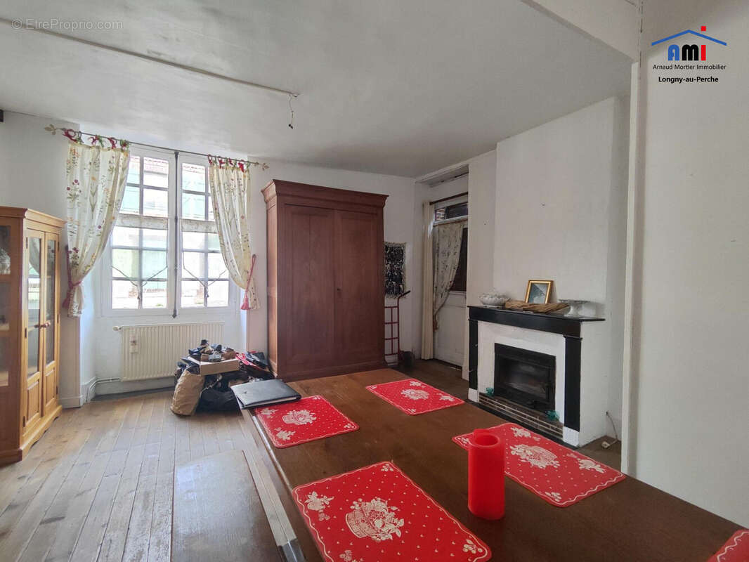 Maison à LONGNY-AU-PERCHE