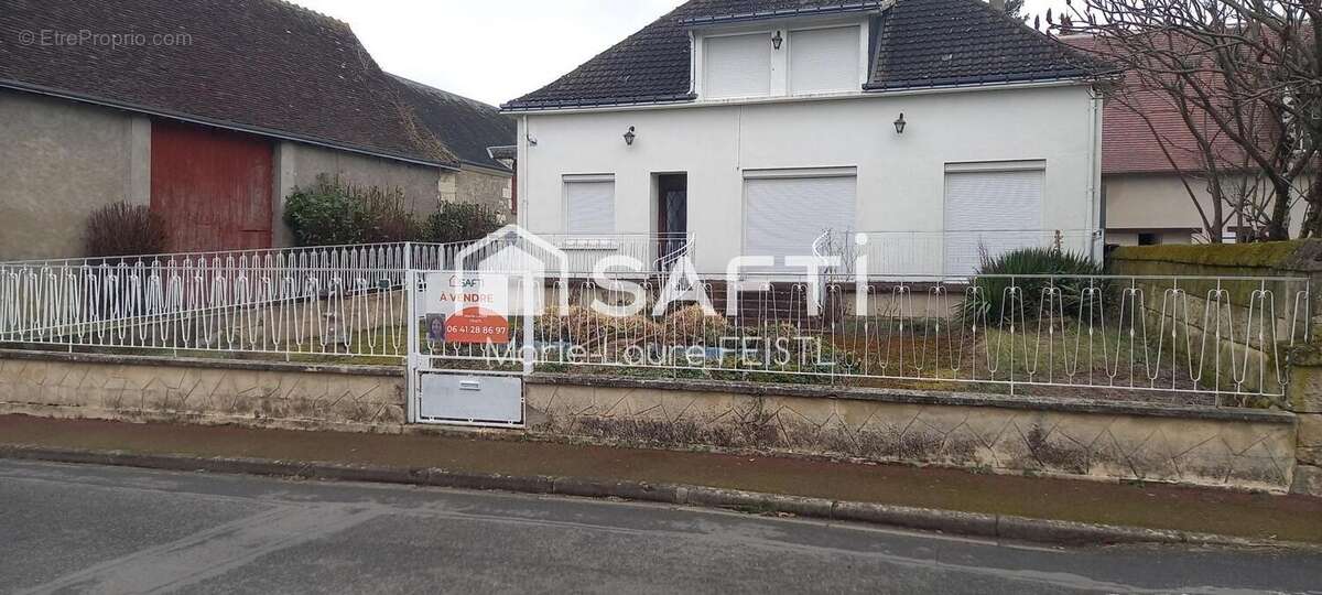 Photo 2 - Maison à LOCHES