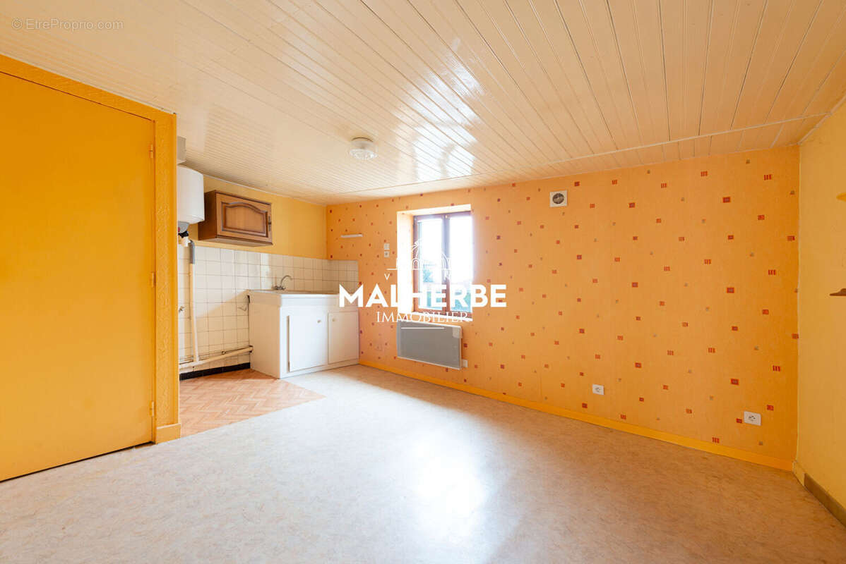 Appartement à DOMMARTEMONT