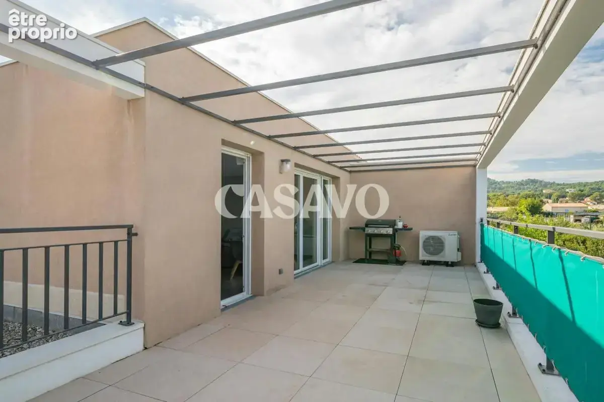 Vente Appartement 3 pièces de 64m² - 13610 Le Puy-Sainte-Réparade - photo 2