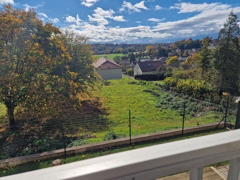 Maison à NEUFCHATEAU