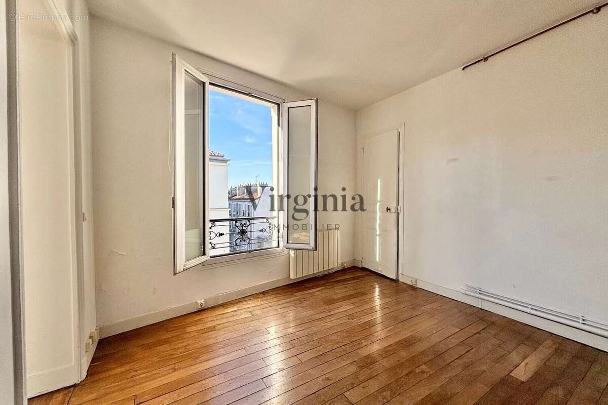 Appartement à CHARENTON-LE-PONT