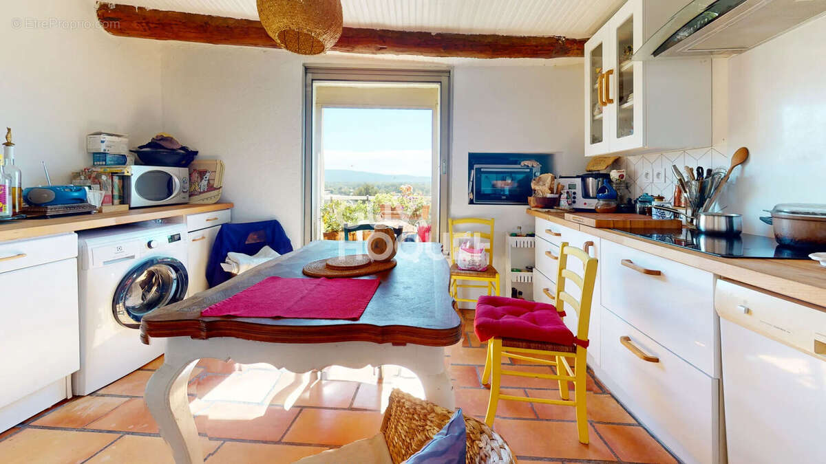 Maison à CHATEAUNEUF-DE-GADAGNE