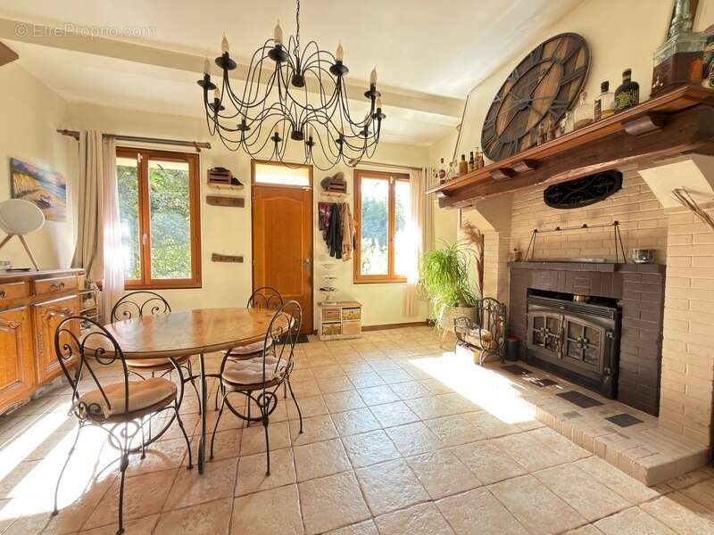 Maison à SAINT-HILARION