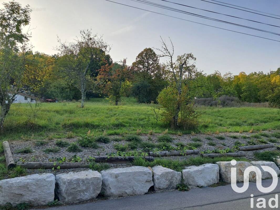Photo 1 - Terrain à MONTMOROT