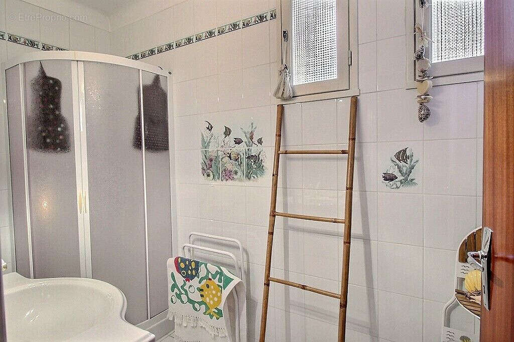 Maison à PERNES-LES-FONTAINES