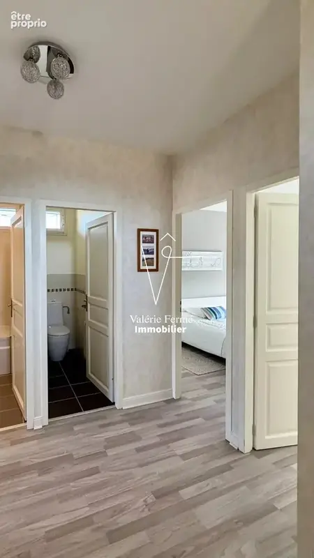 Elégante Maison Familiale: 5 chambres, Double-garage- Proche Golf Bordelais-Bordeaux - photo 21