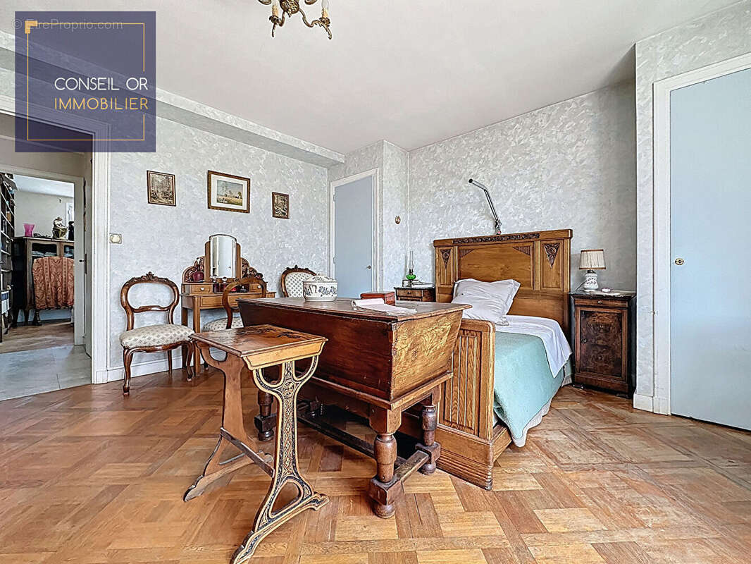 Appartement à SAINT-GENIS-LAVAL