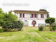 Maison à SENESTIS