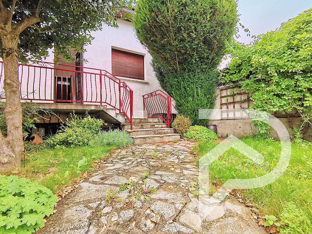 Maison à VITRY-SUR-SEINE