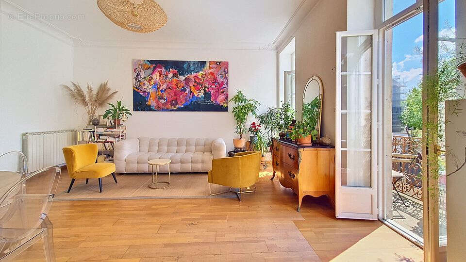 Appartement à NIMES