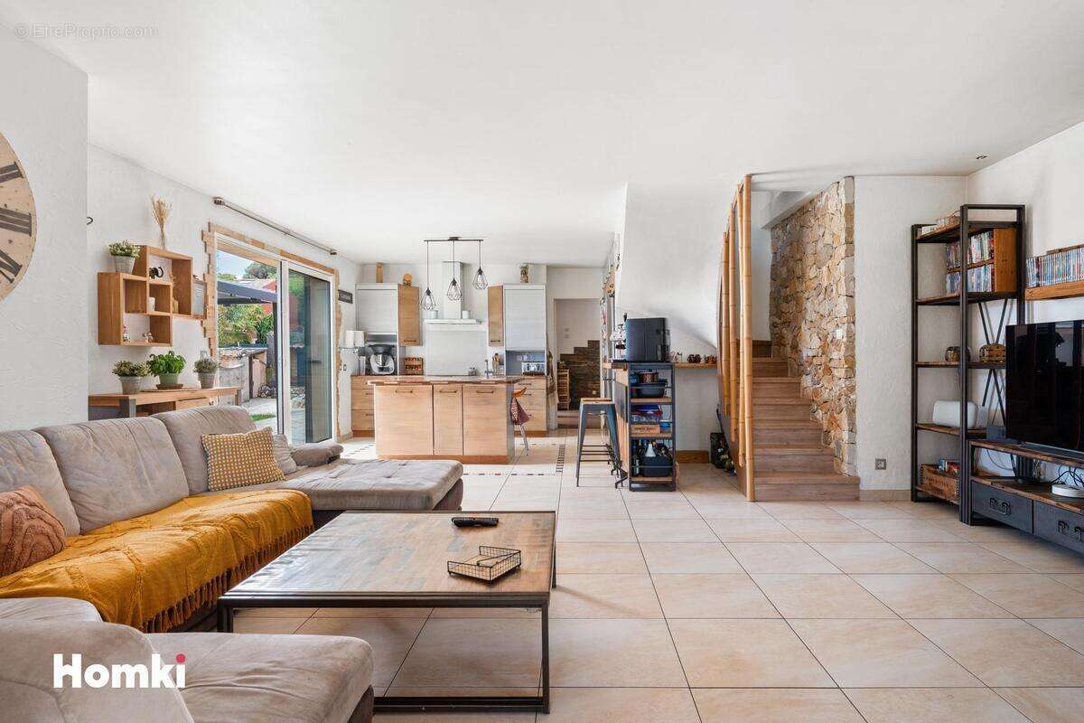 Maison à VILLENEUVE-LOUBET