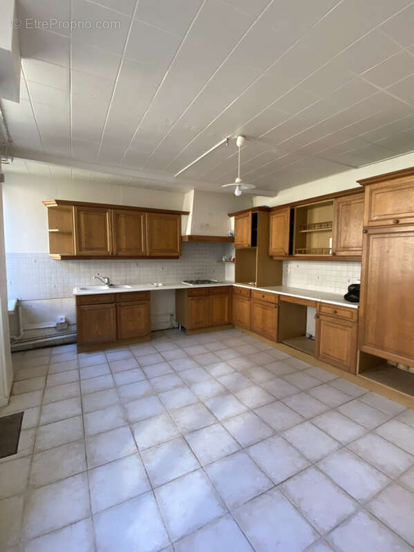 Maison à MONTEREAU-FAULT-YONNE