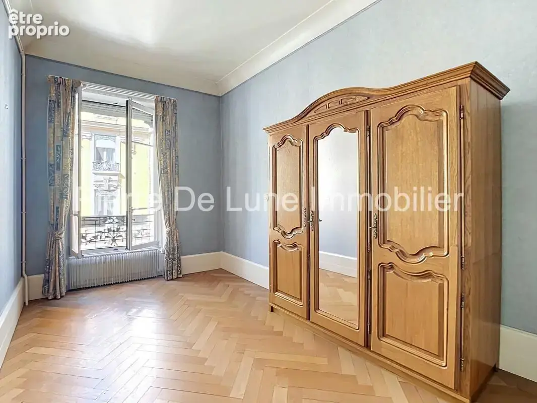 Lyon 1er – martinière  grand t2 de  69 m² – - photo 12