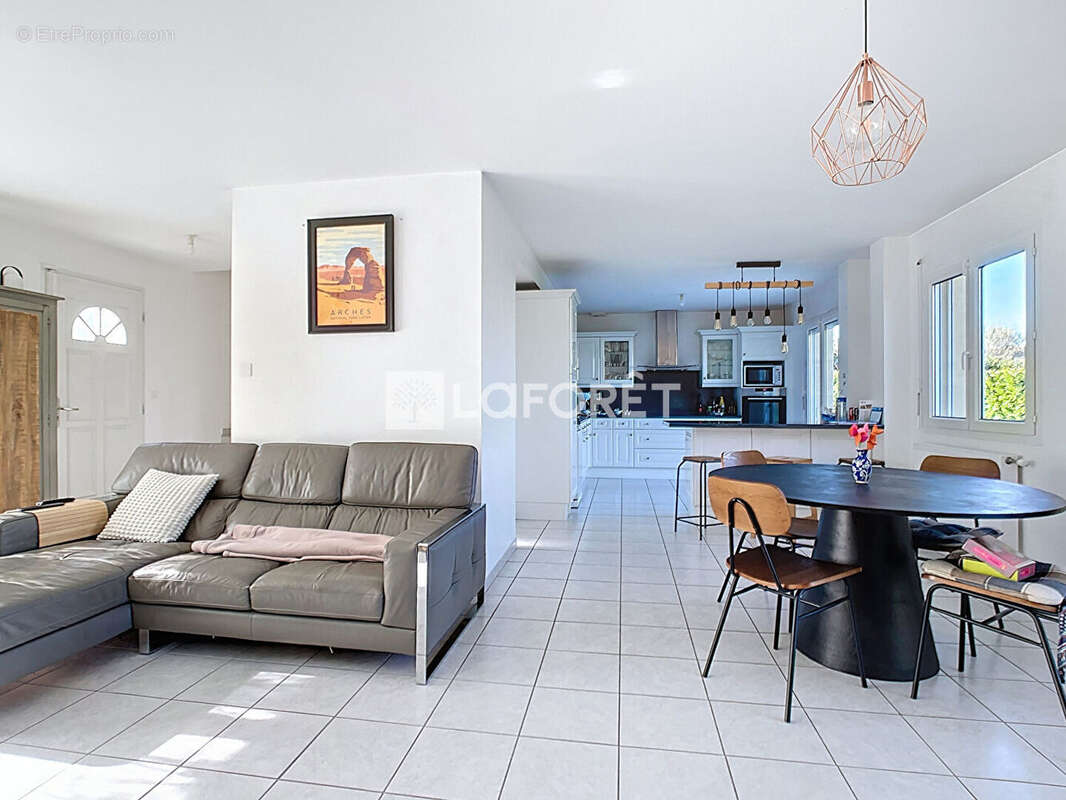 Maison à BELLEVILLE