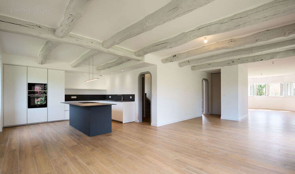 Maison à LOCOAL-MENDON