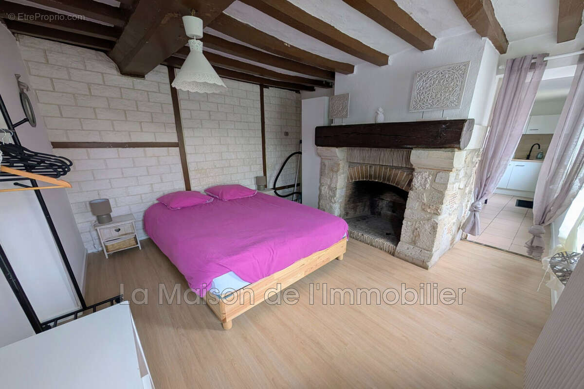 Maison à CRIQUEBEUF-SUR-SEINE