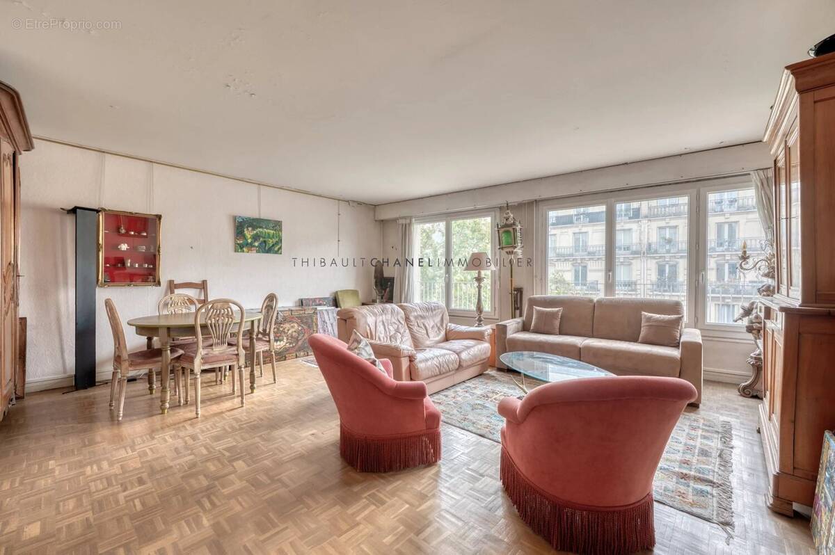 Appartement à PARIS-10E