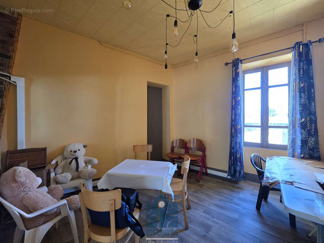 Appartement à SAINT-ELOY-LES-MINES