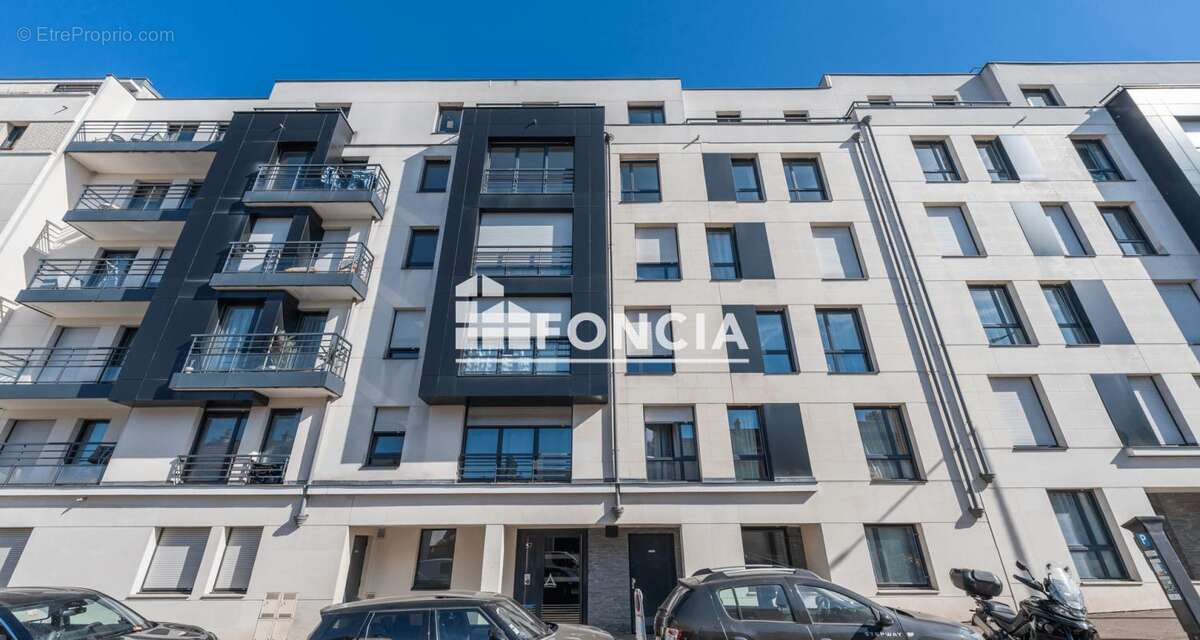 Appartement à SURESNES