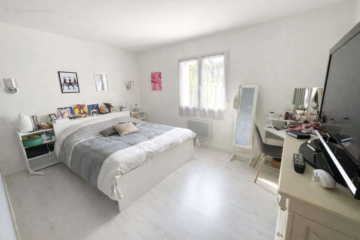 Maison à SAINT-MEDARD-EN-JALLES