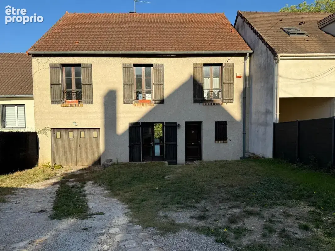 Pontoise – 174 m² habitables et 70 m² de combles : imaginez la suite ! - photo 16