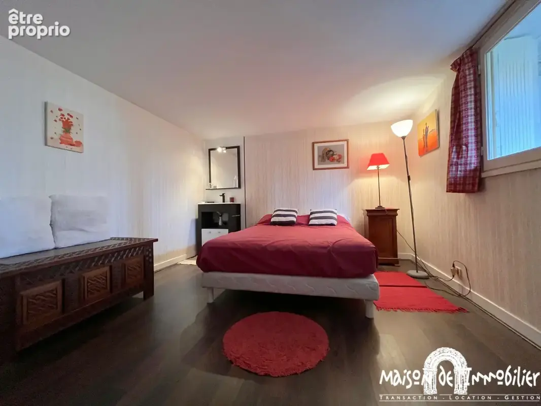 Vente Quartier recherché du Champ de Foire à COGNAC -  Maison 95m2   3 chambres   Terrasse   2 garages - photo 8