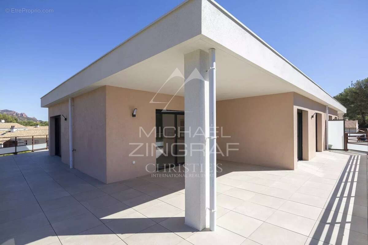 Appartement à SAINT-RAPHAEL