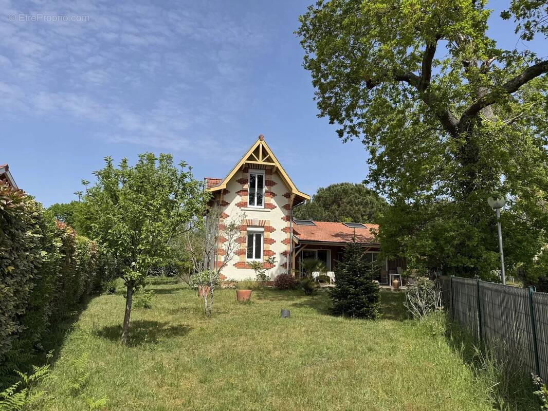 Maison à LACANAU