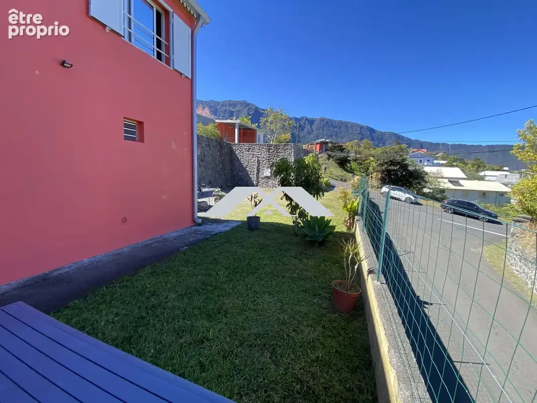 Maison 53 m² à Cilaos  - photo 9