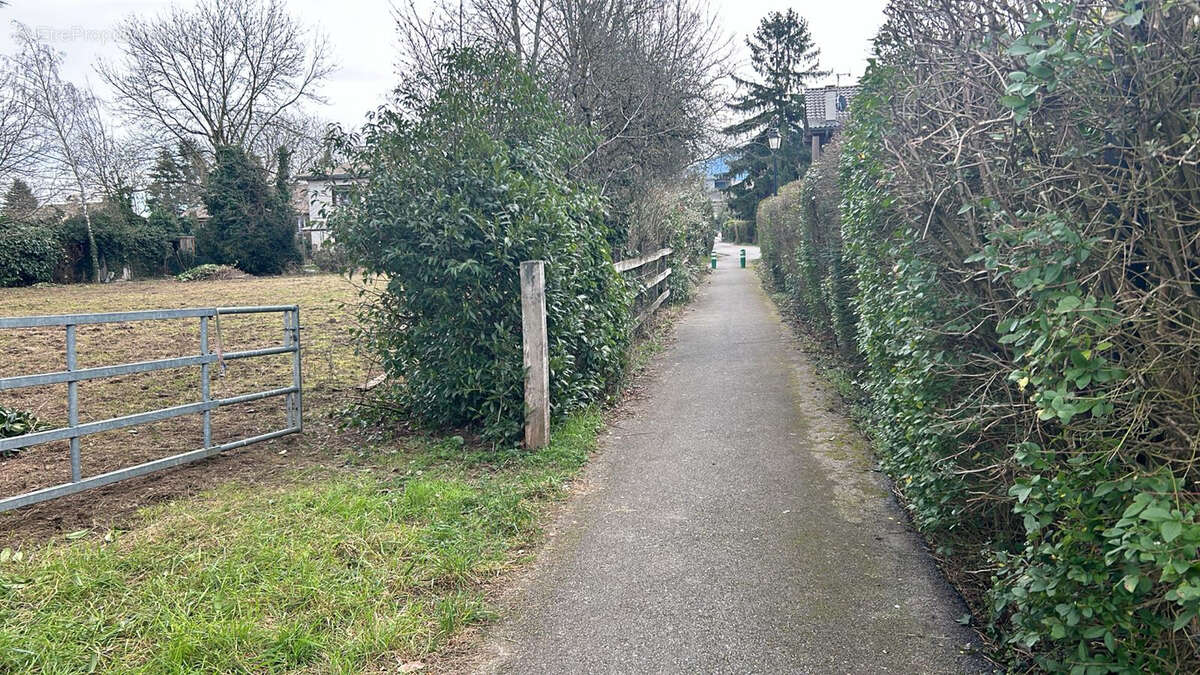 Terrain à VEIGY-FONCENEX