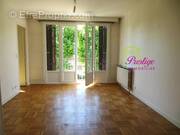 Appartement à LE MESNIL-LE-ROI