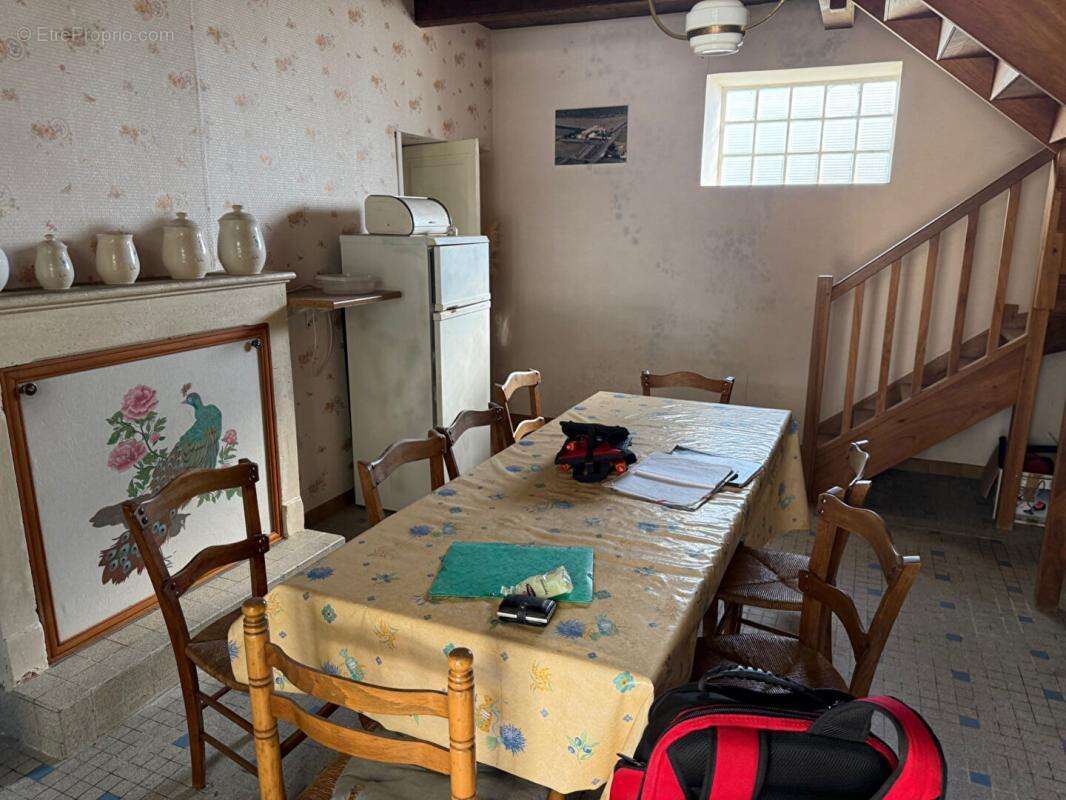 17190 - " Ancienne ferme" - Ensemble Immobilier 10 pièce(s) 147 m2 - LILEAU - - photo 5