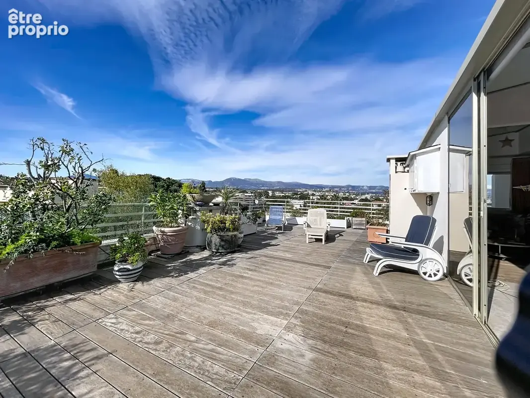 Antibes, Villa toit 154m2 avec vue mer latérale - photo 4