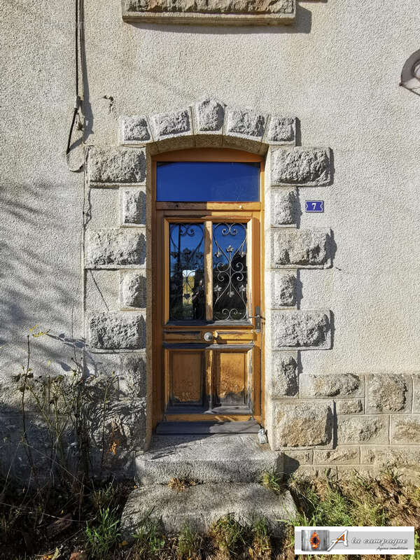 Maison 156 m² à Biollet  - photo 6
