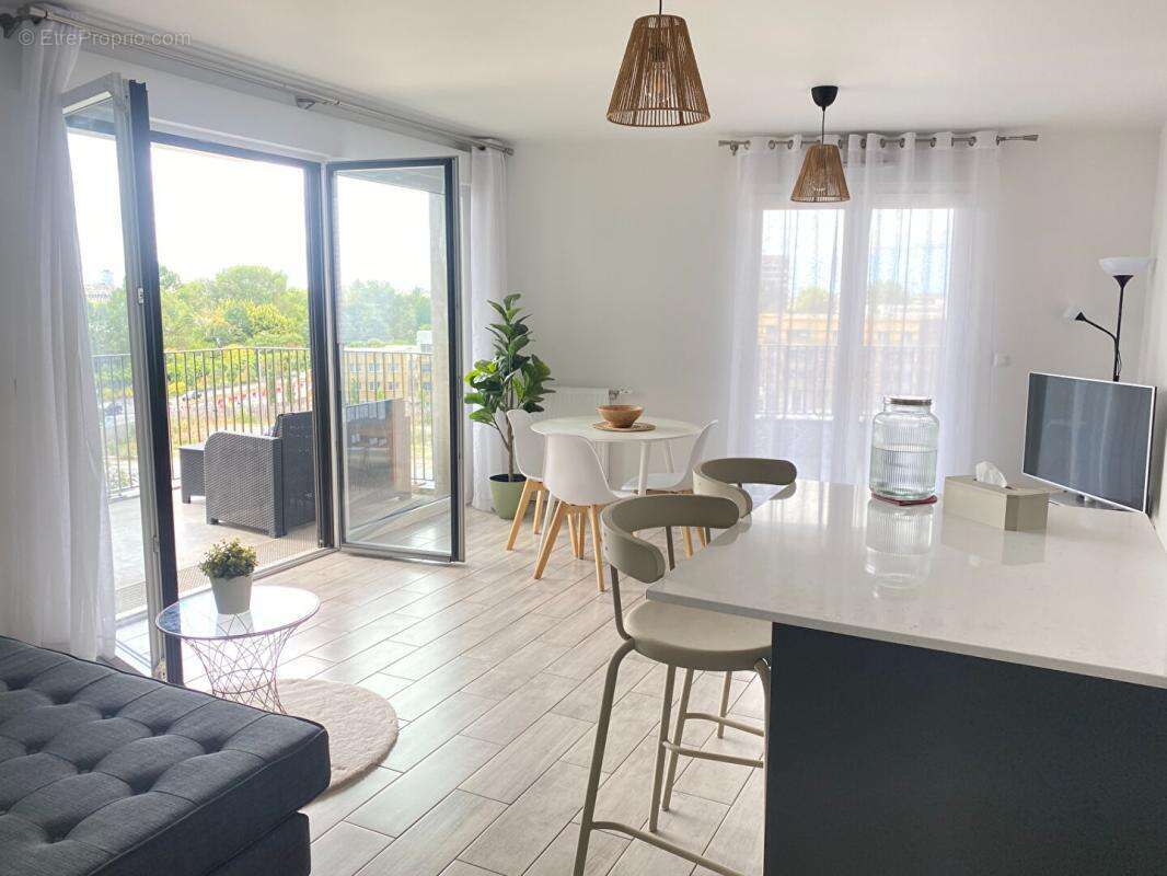 Appartement à BORDEAUX